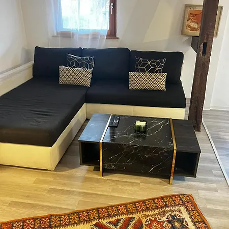 Trois Pieces Cosy Berstett